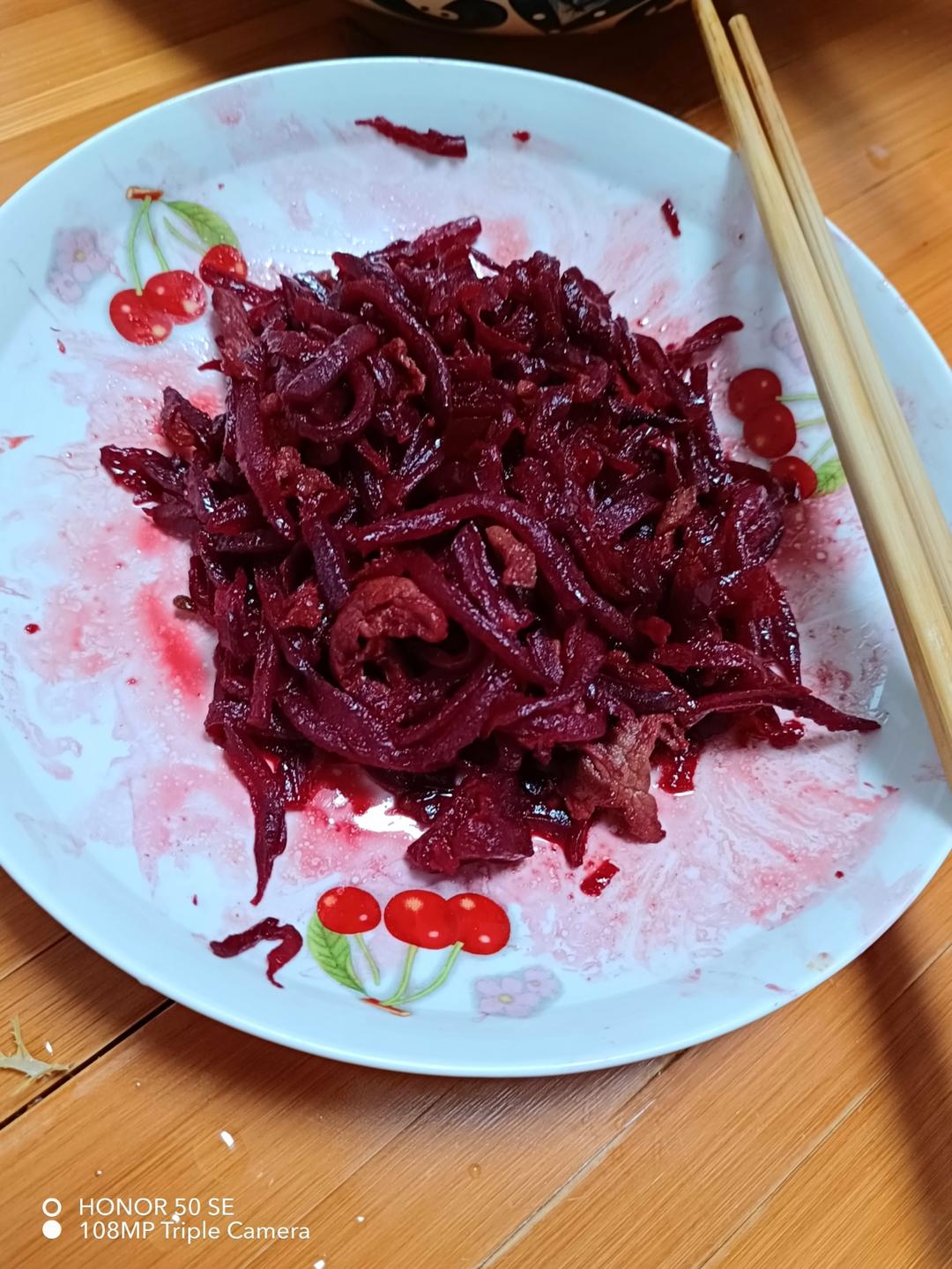 吃完想起来拍照 无敌好吃紫菜头