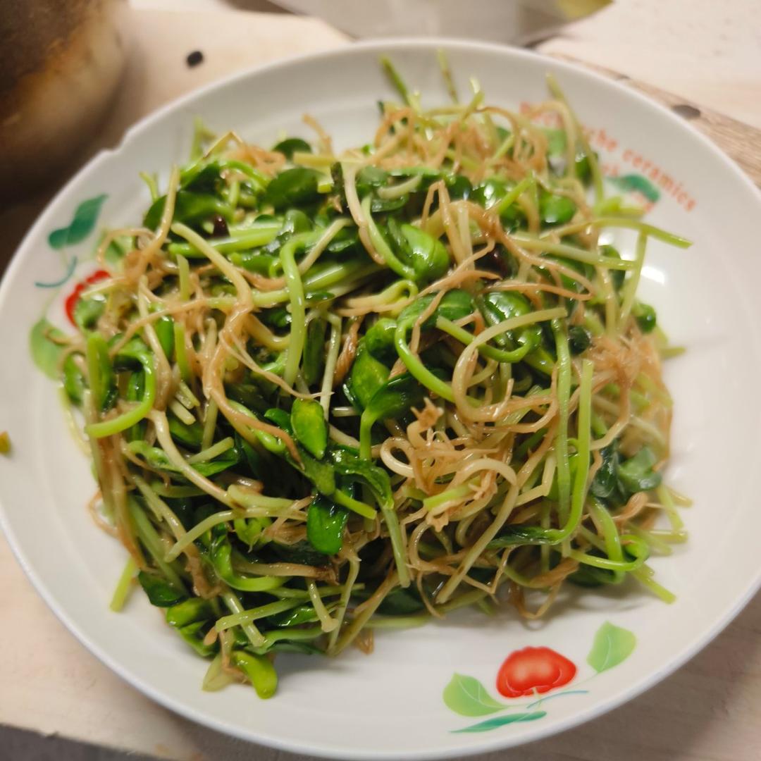 清炒黑豆苗（微辣）
