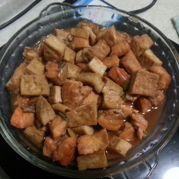 三文鱼炖豆腐