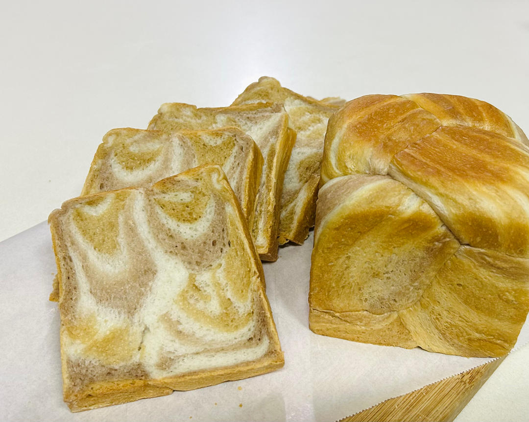 原地封神！火遍全网的生椰拿铁被我做成吐司了~