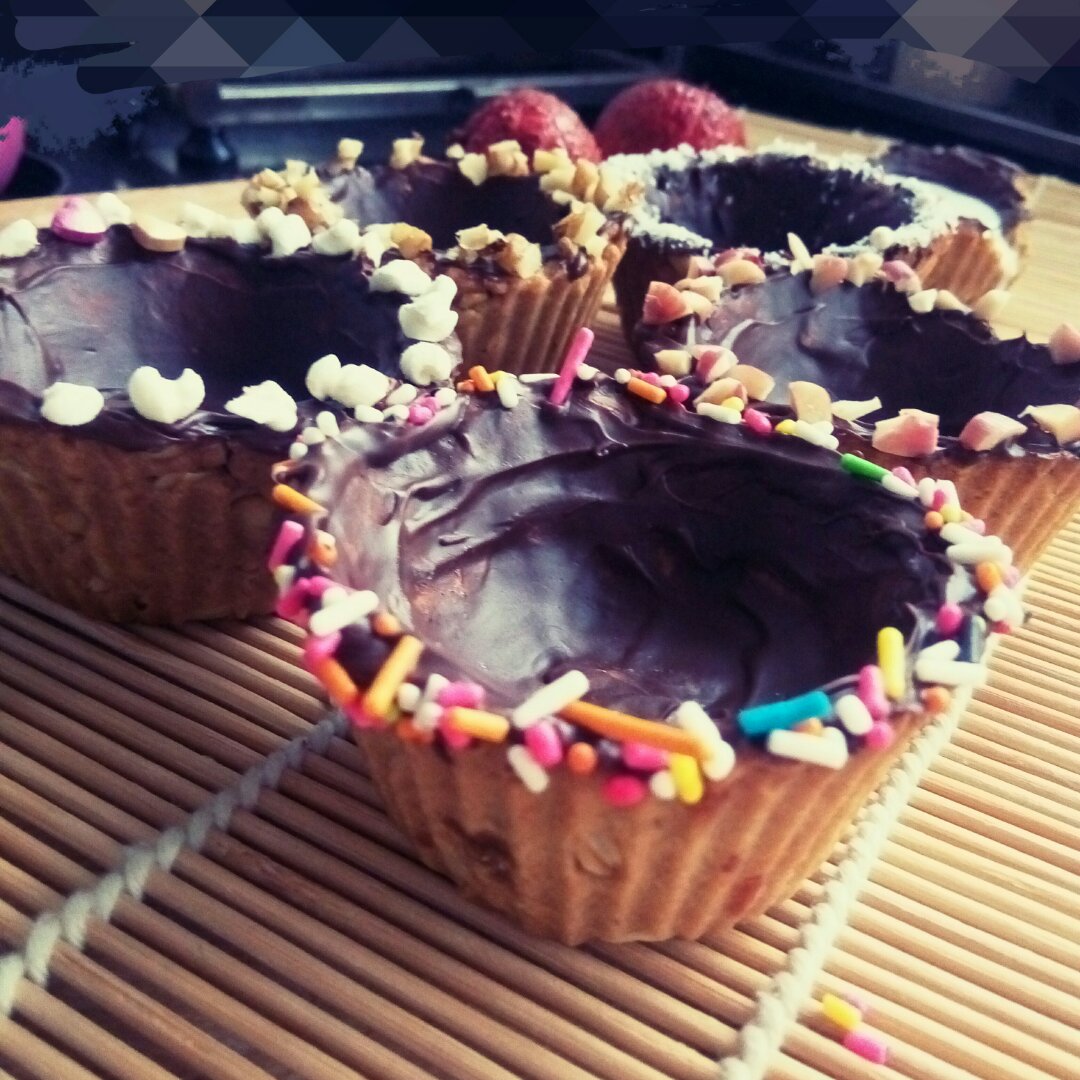 【视频食谱】巧克力燕麦曲奇杯