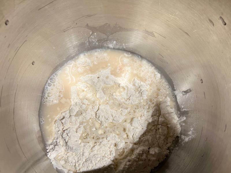 纯奶手撕吐司的做法 步骤1