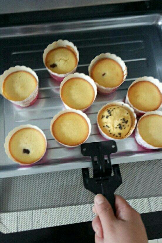 软绵绵戚风纸杯蛋糕