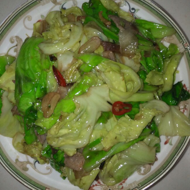 阿婆手撕包菜