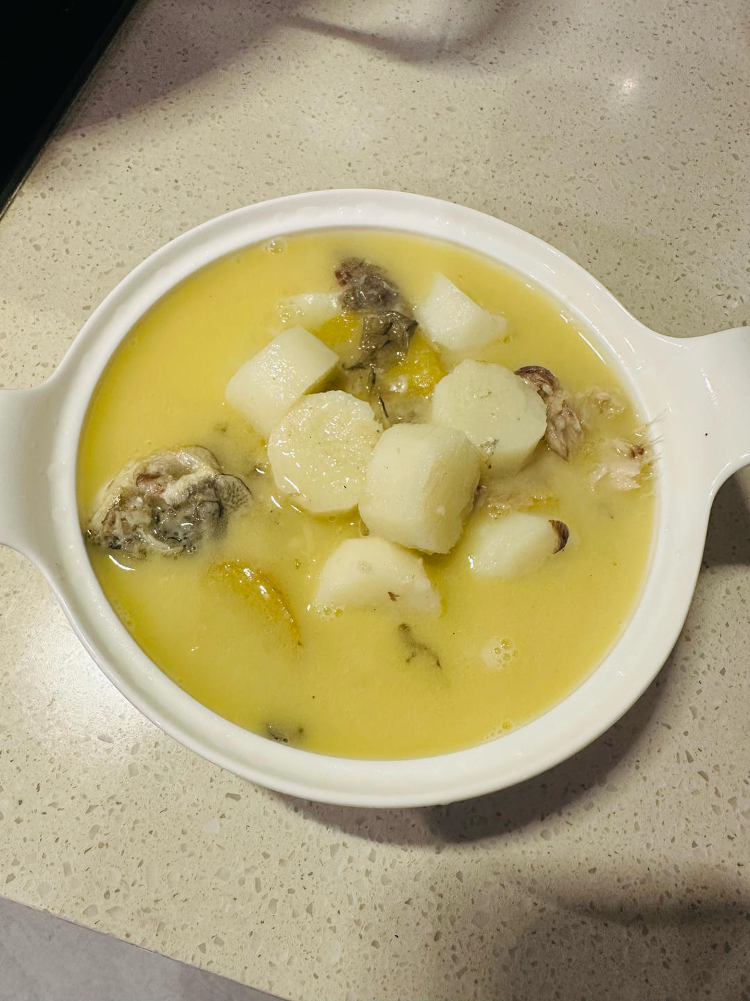 奶白鲫鱼豆腐汤|一条鱼最后的温柔