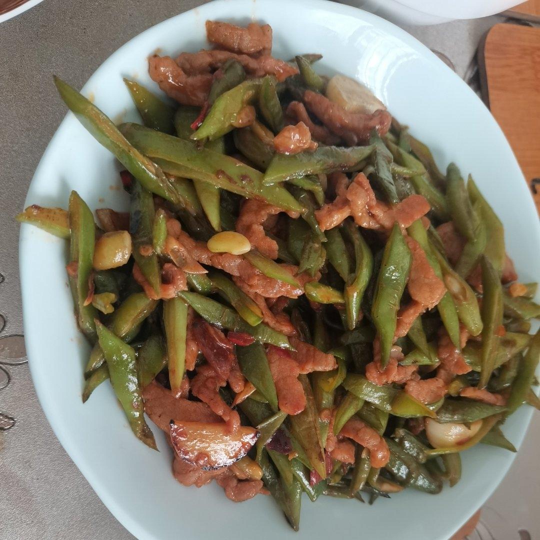 炒肉就得嫩—豆角炒肉（四季豆）