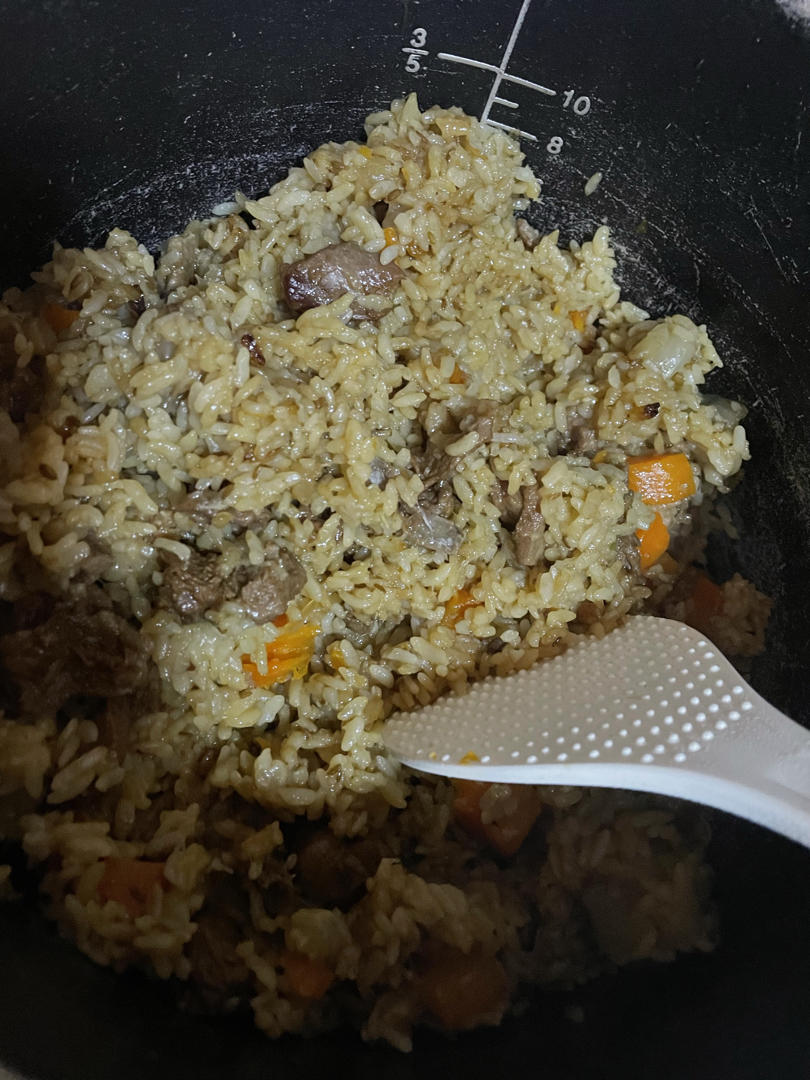 手抓羊肉饭