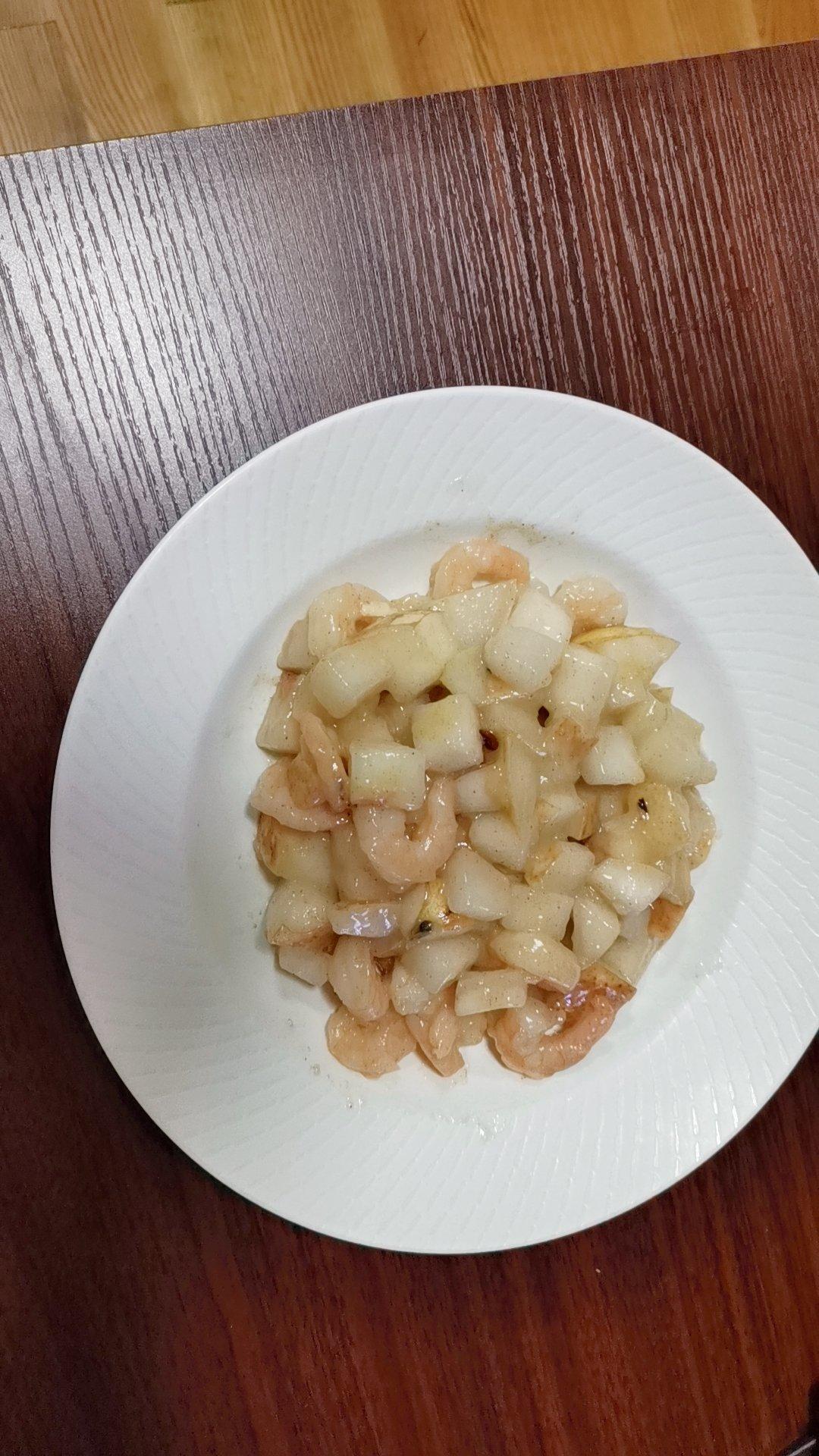 路遇鹿做的梨撞虾(随园食单)