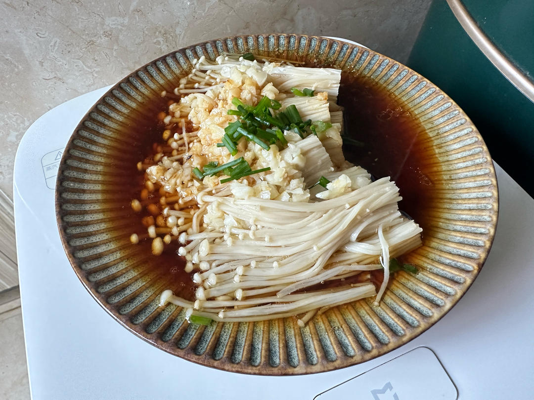 蒜蓉蒸金针菇