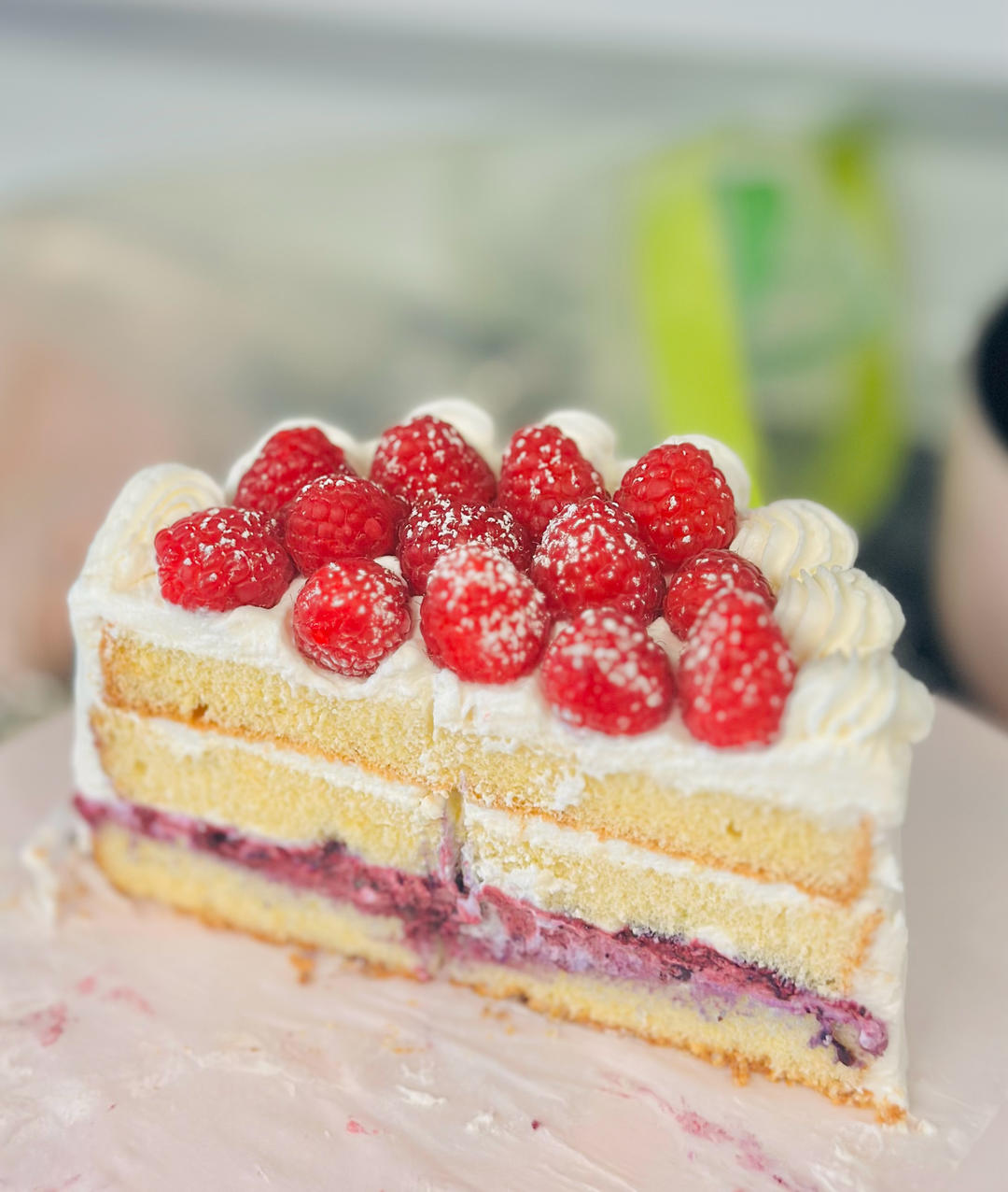 新手必成8寸生日蛋糕（详细多图干货经验分享，解决戚风蛋糕塌陷，奶油饰面涂不好，烤箱温度不好掌握等各种问题）