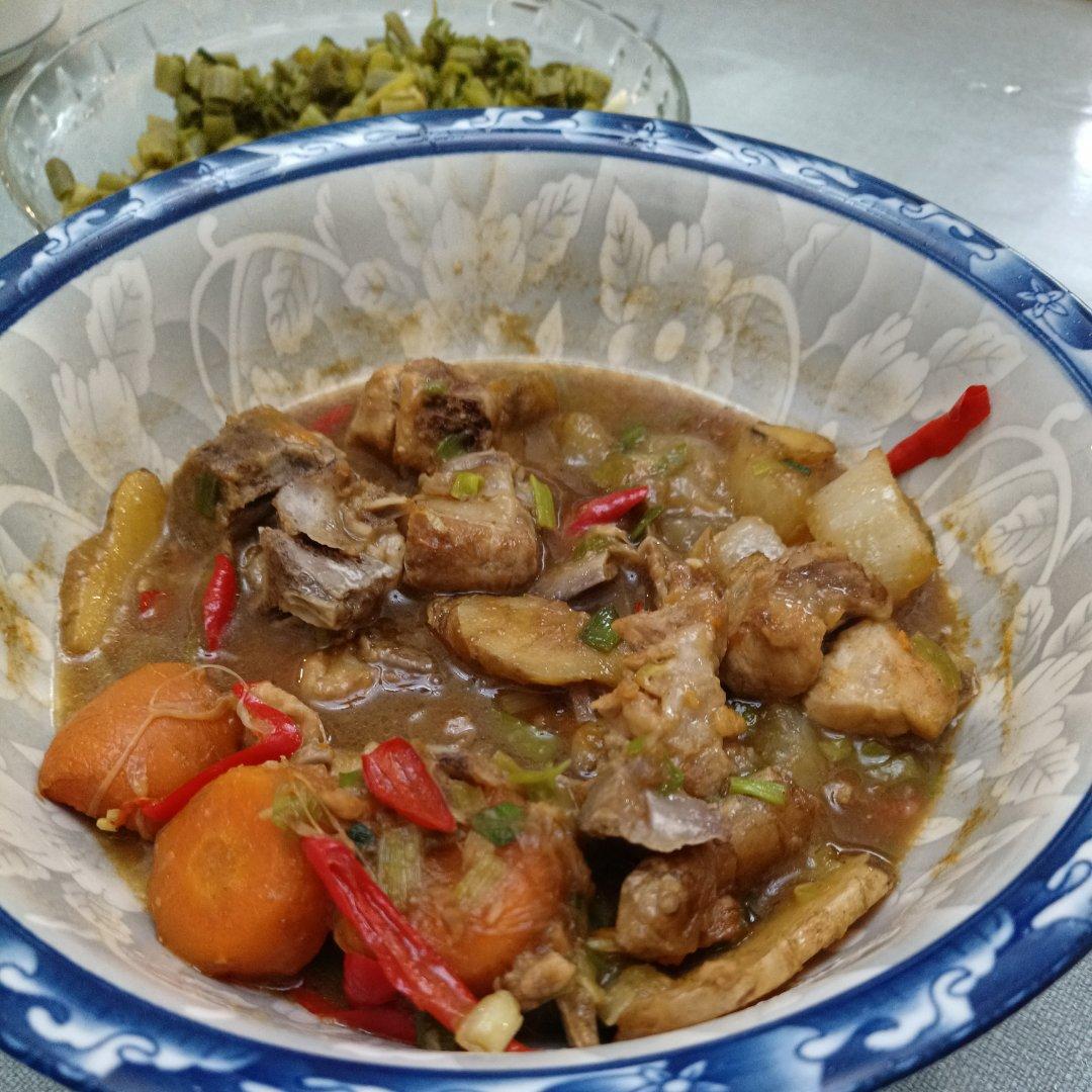 清炖排骨萝卜汤
