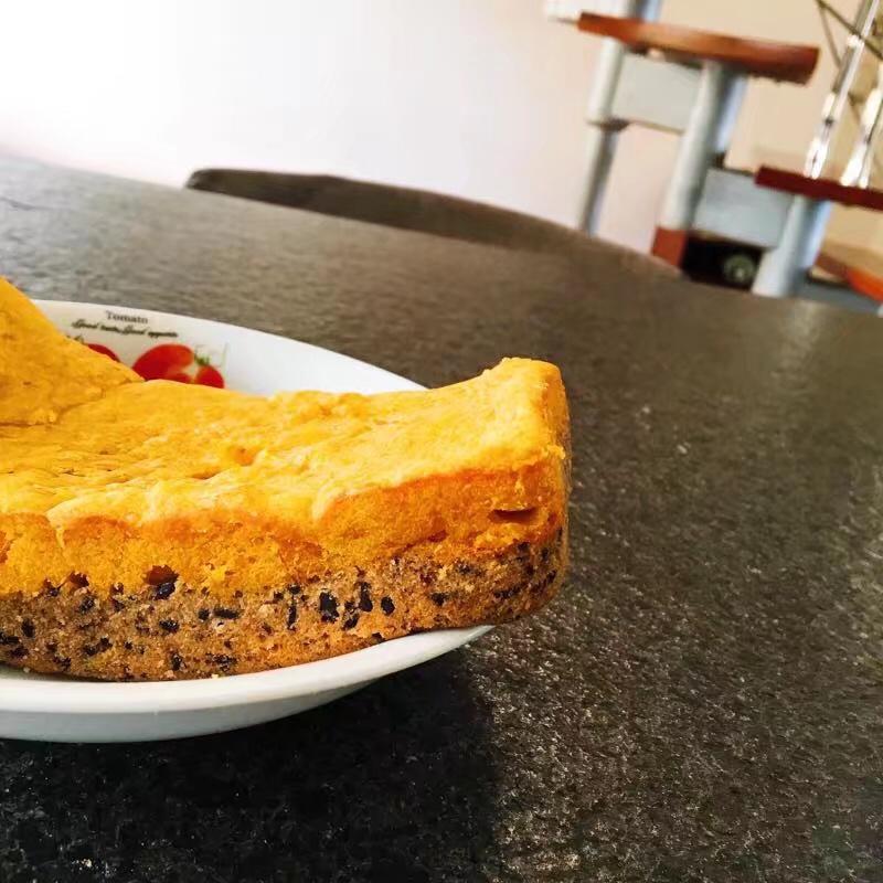 《小森林 冬春篇》南瓜黑米双色蛋糕（视频菜谱）
