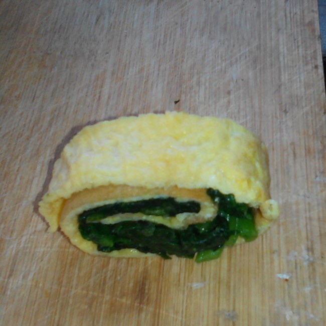 好吃又简单的鸡蛋菠菜卷