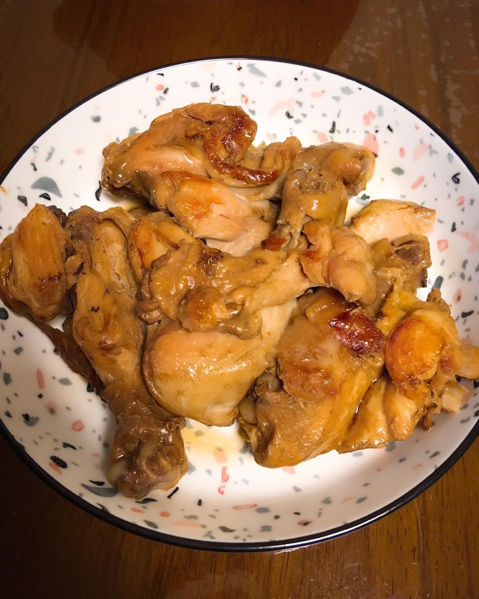 香飘满屋的电饭煲焖鸡腿