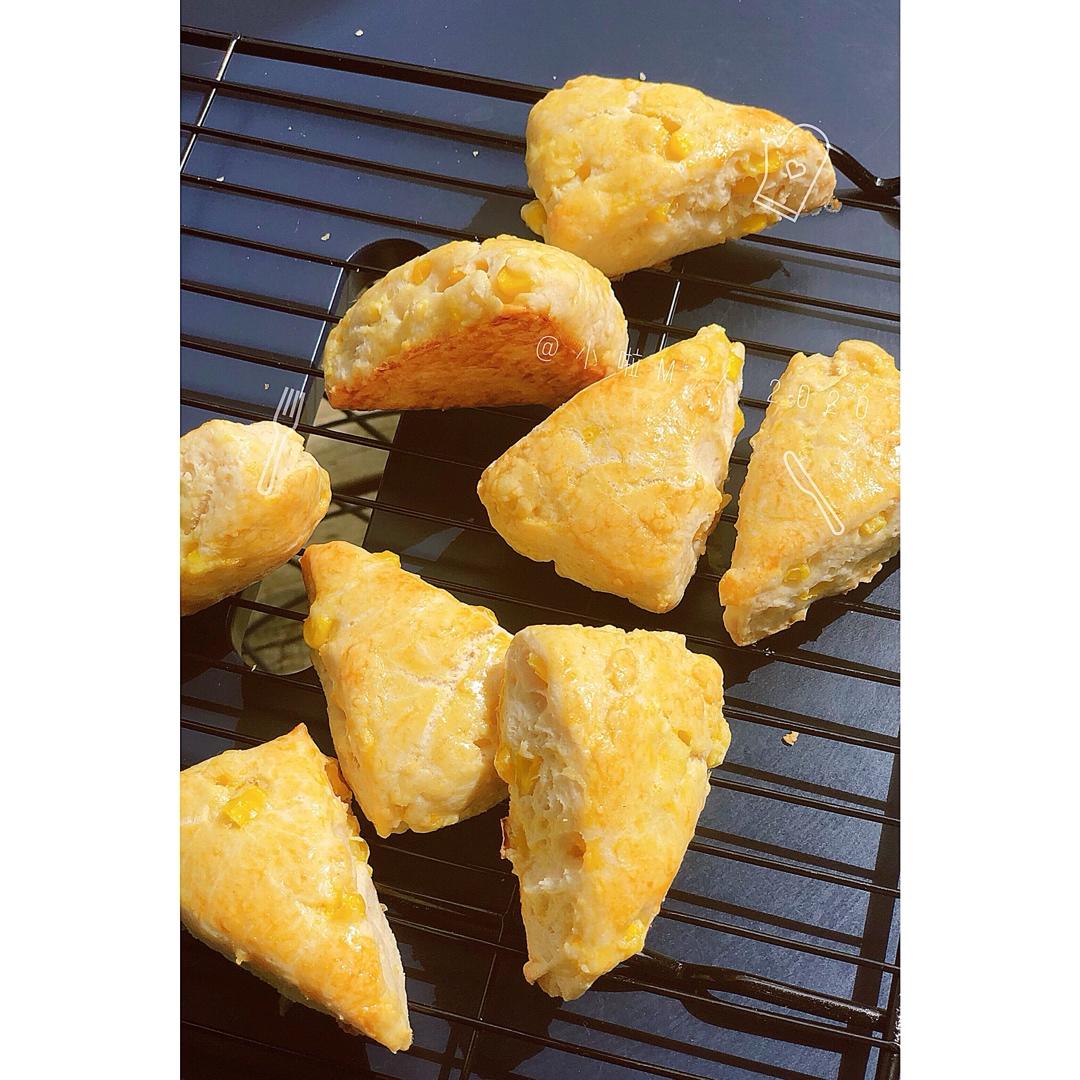 舒芙蕾司康👉咸香玉米奶酪司康