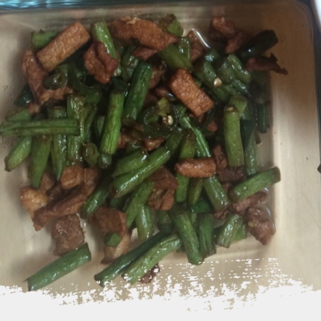 豆角炒肉