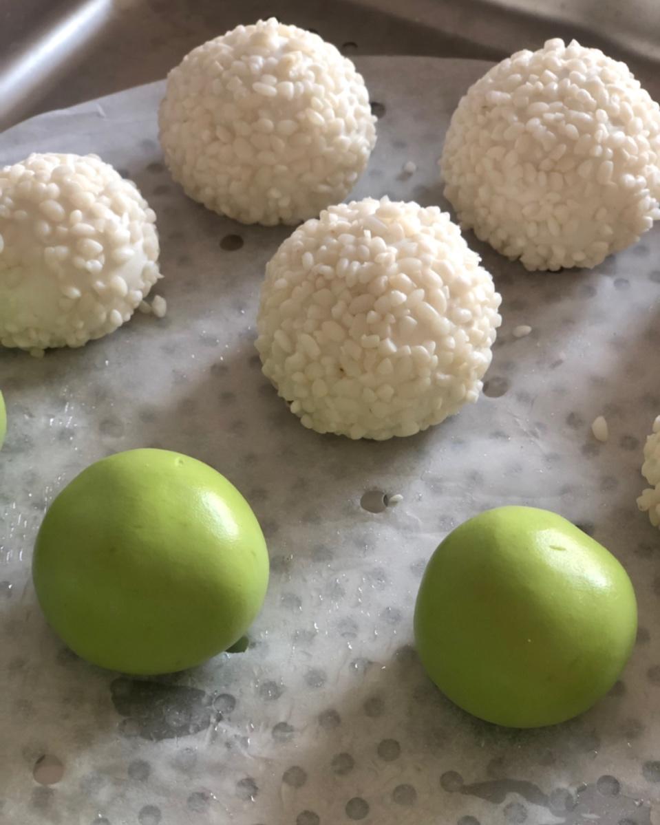 绿的de小屋做的奔跑吧-糯米团.青团.粢毛团.多色团子