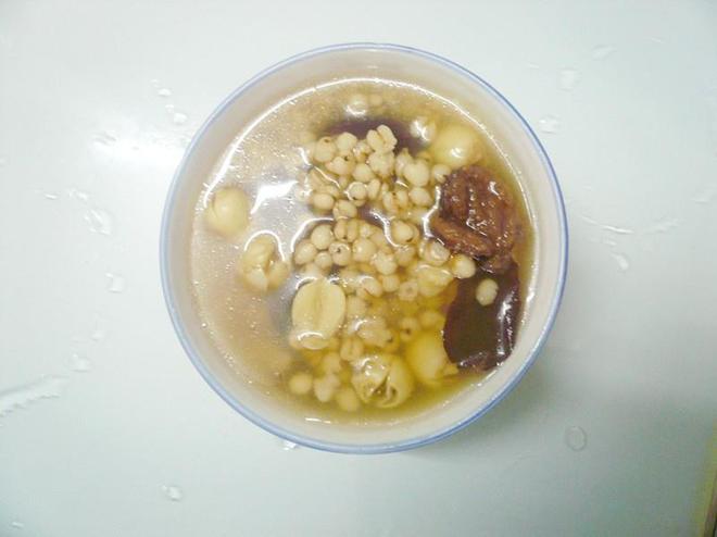 薏米莲子红枣汤的做法