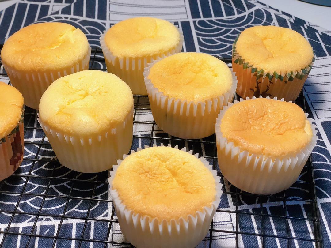 酸奶纸杯蛋糕的做法