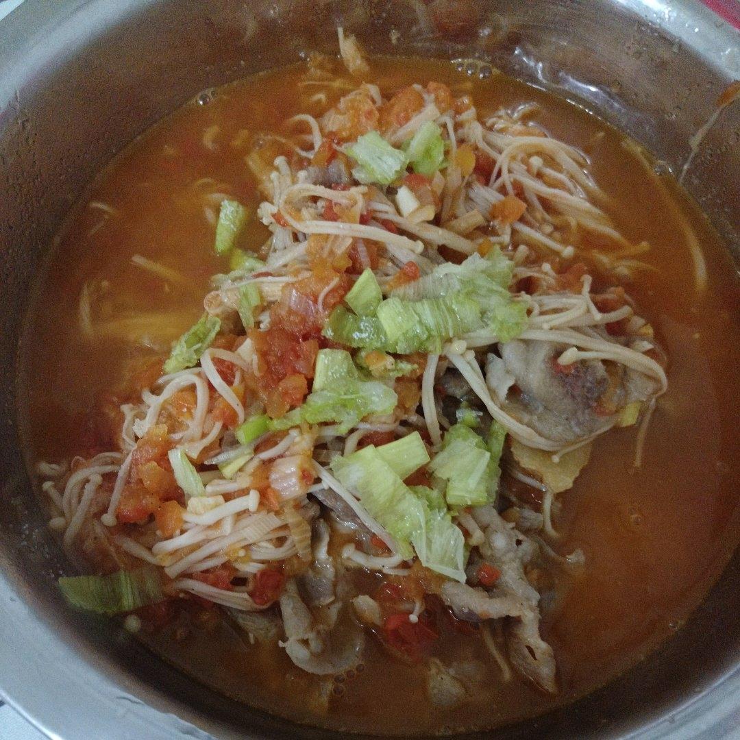 番茄肥牛金针菇