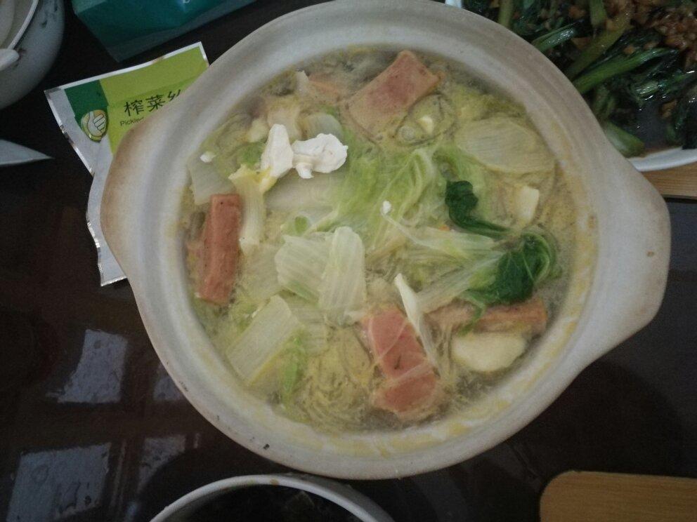 快手汤｜大白菜鸡蛋粉丝汤