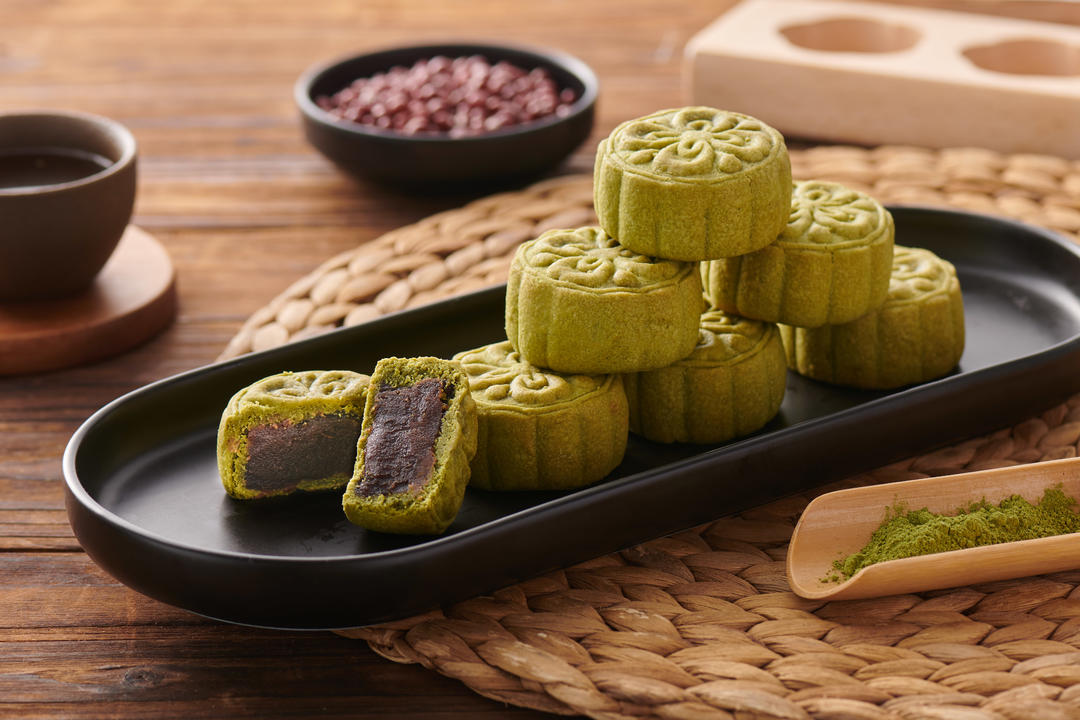 空气炸锅抹茶红豆月饼的做法