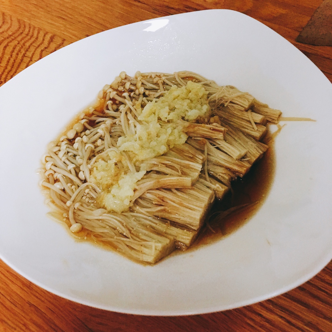 蒜蓉蒸金针菇