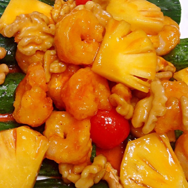 白轩羽做的核桃仁炒虾仁