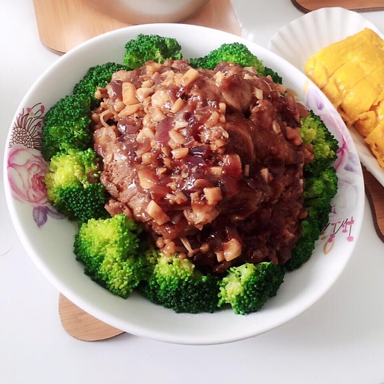 欢喜做年菜：黑椒金针肥牛卷