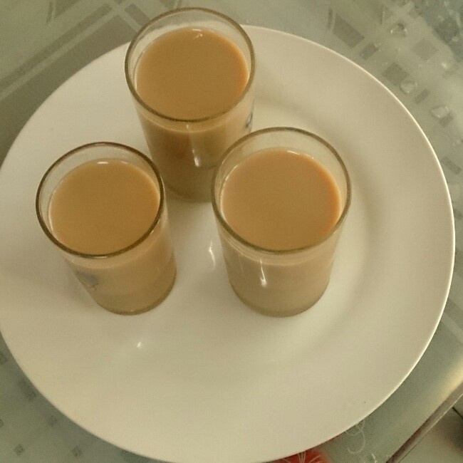 桂圆红枣奶茶