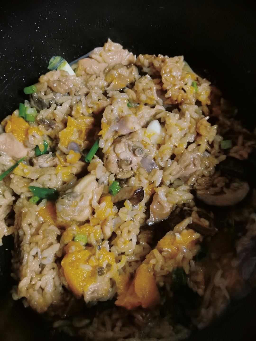 💥软糯鲜香❗️这个南瓜鸡腿焖饭真的太好吃啦～