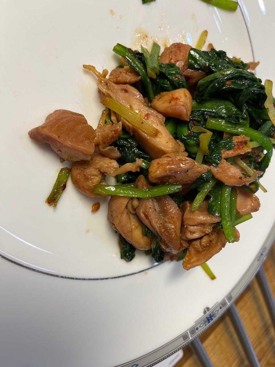 蒜香腊鸡腿—太太乐芝麻香油