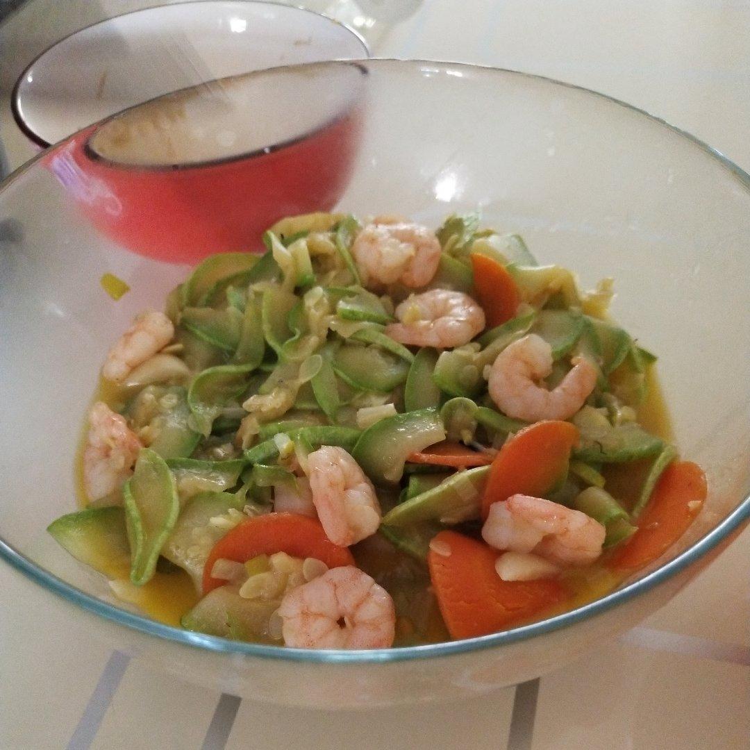 虾仁炒胡萝卜西葫芦