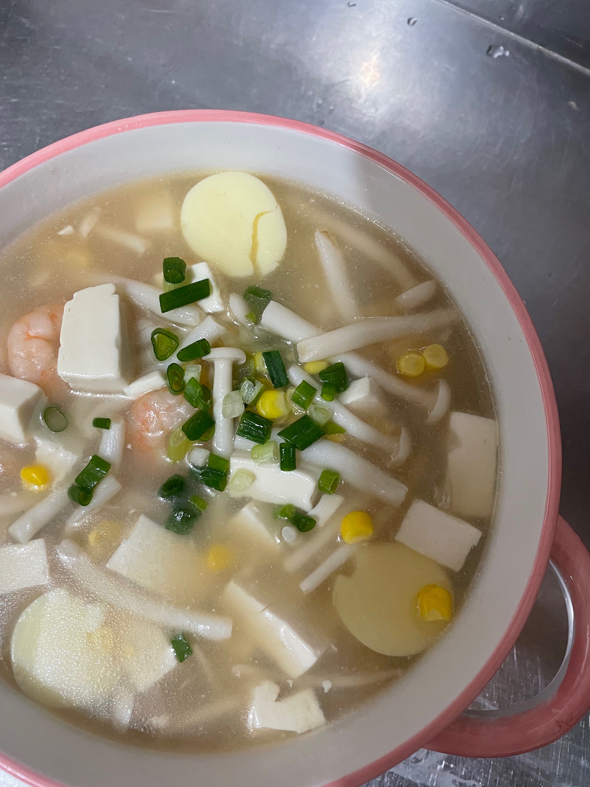 一煲暖汤之白玉菇虾仁豆腐羹的做法