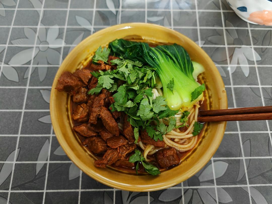 红烧牛肉面