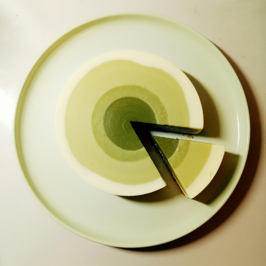 渐变抹茶慕斯蛋糕：我Amanda带着既美又作的抹茶甜点又来了！【曼食慢语】