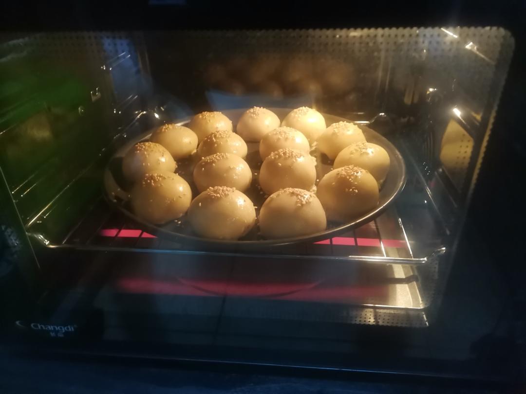 泳式鲜肉榨菜月饼