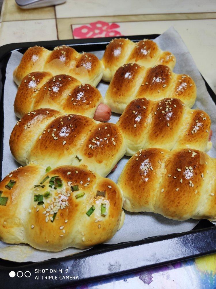 基础面包制作 Basic Bread (Loaf&Roll)