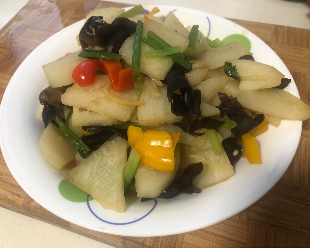 0人做过这道菜菲菲xm春季吃一道养生的五色素炒白地瓜,养肺的同时又