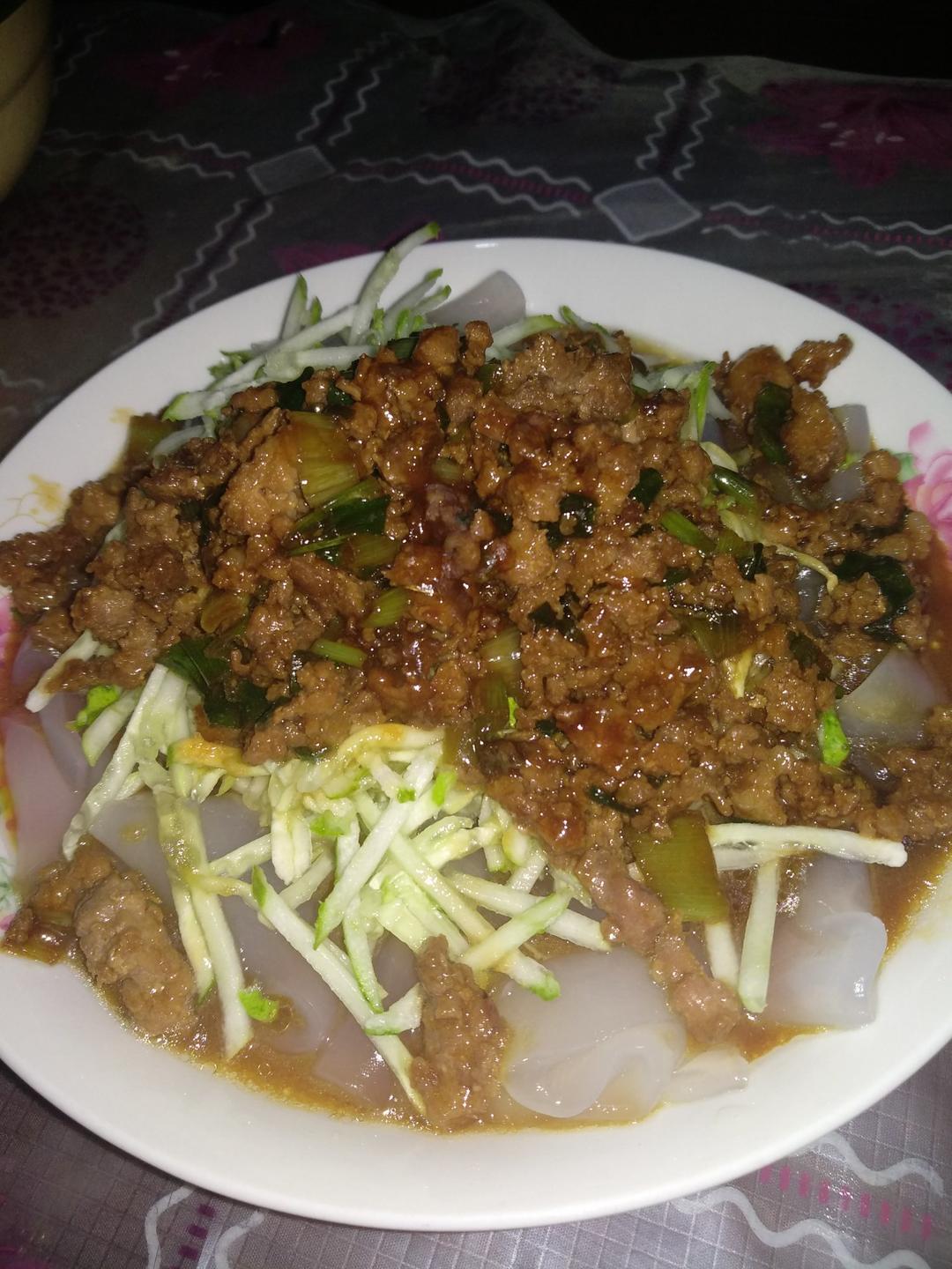 肉丝拉皮