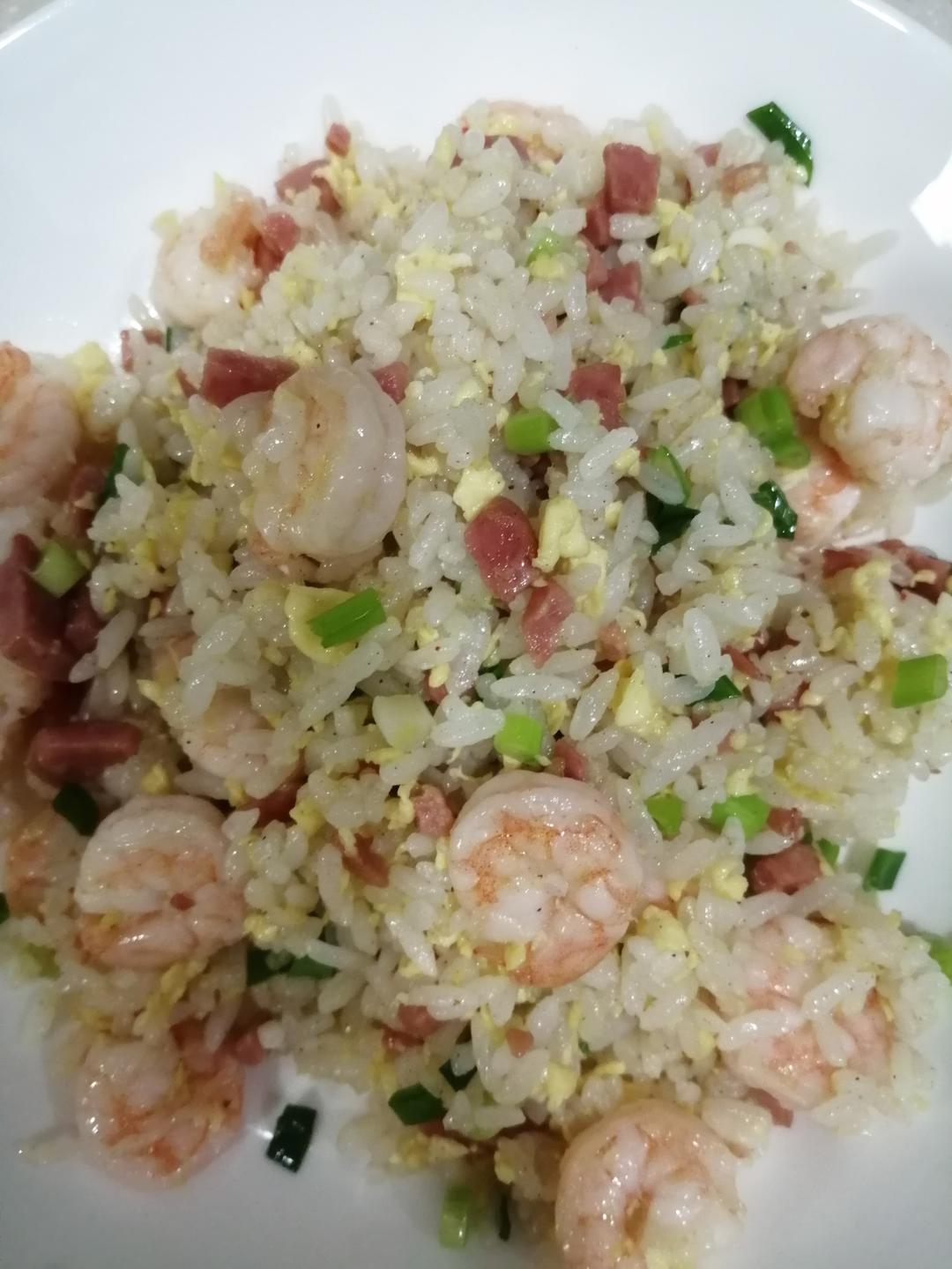 高颜值好味道的黄金炒饭，秘诀告诉你