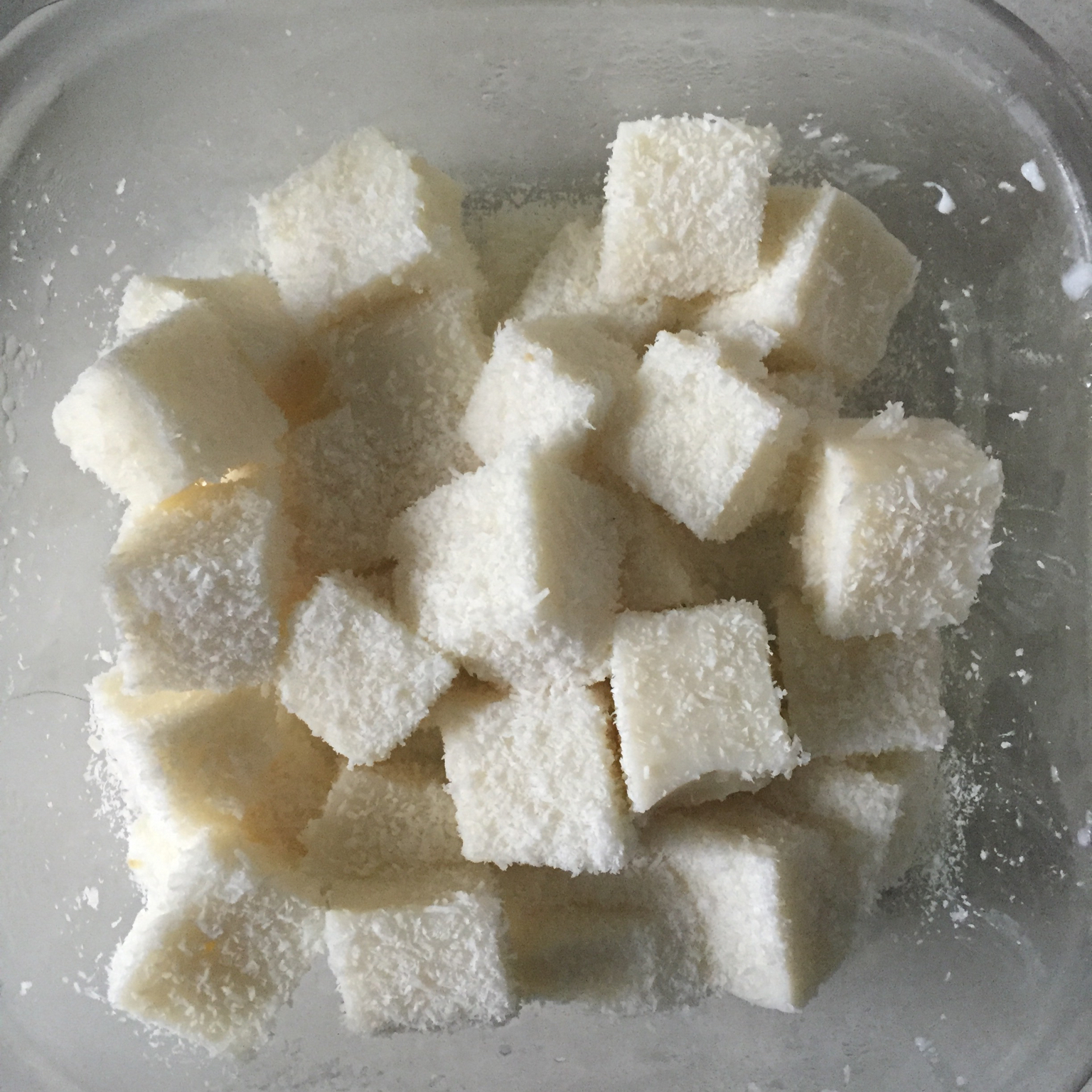 完胜85度C牛奶椰丝小方