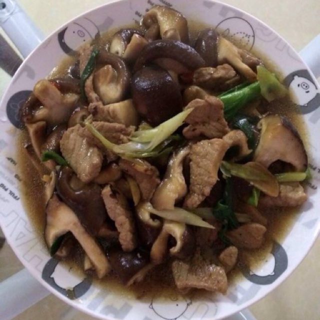 香菇炒肉