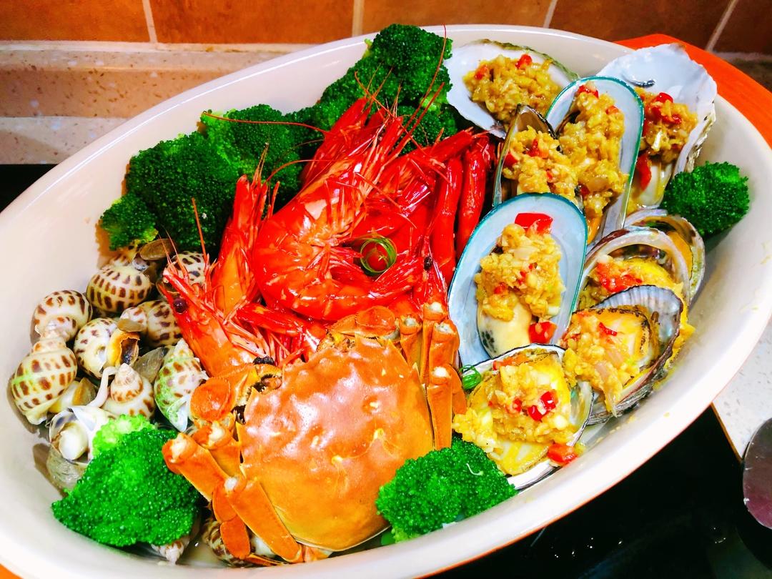宴客硬菜海鲜大拼盘