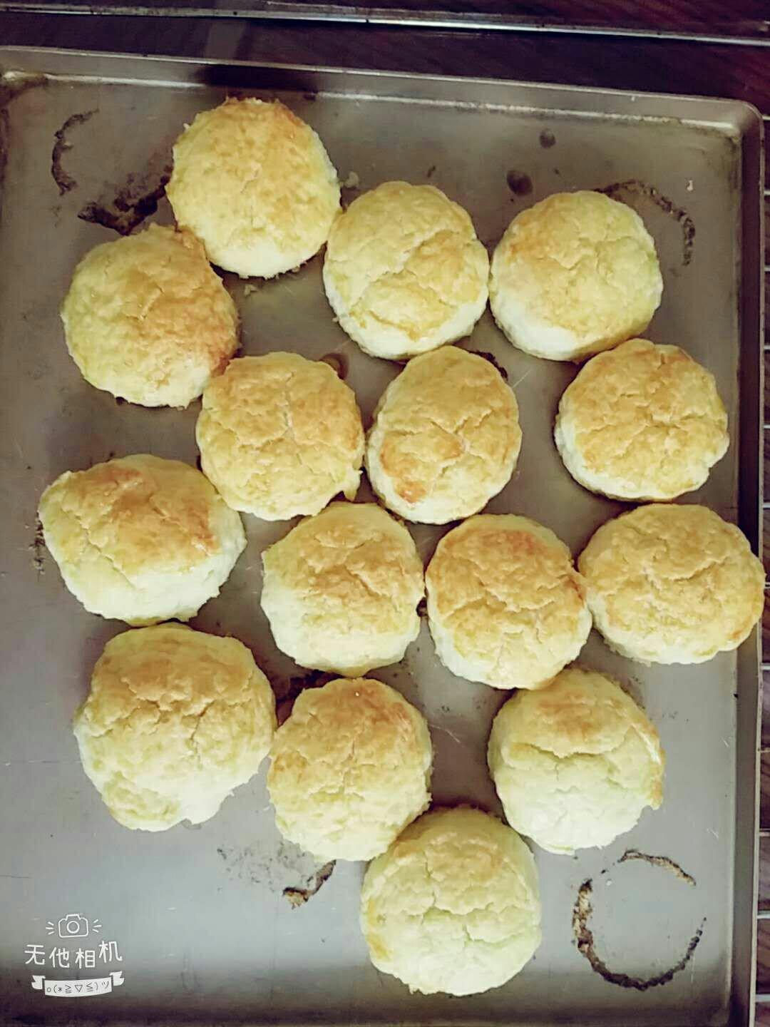 【视频】3分钟 奶油司康Scone(可能是世界上最快手的司康) 消耗淡奶油～