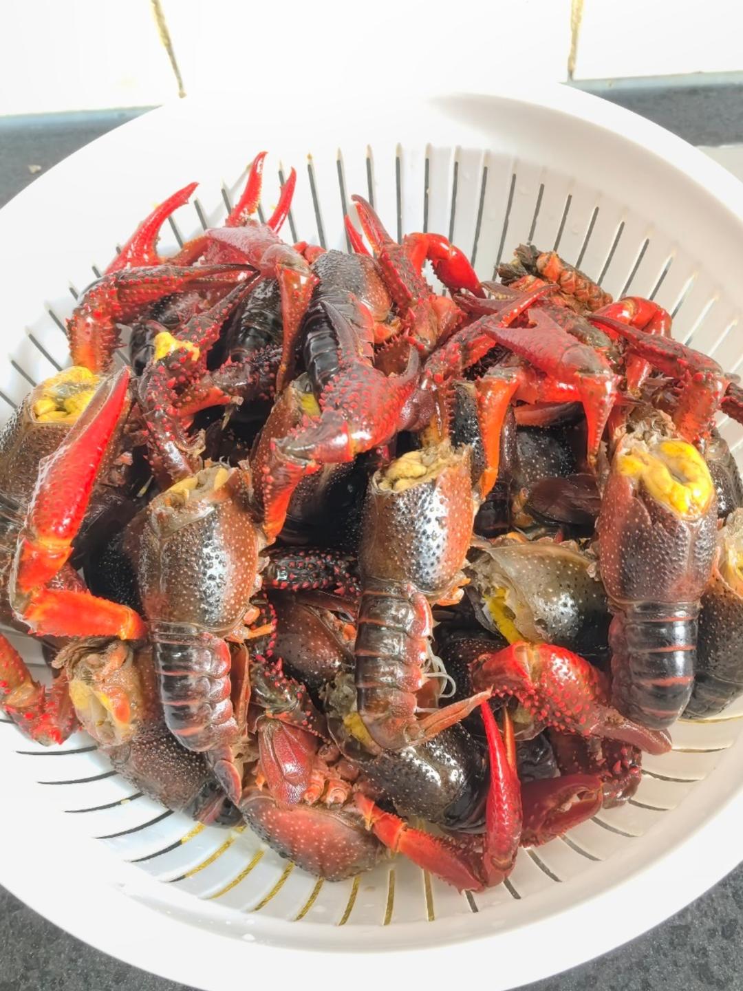最正宗蒜泥龙虾配方（完美还原龙虾店正宗口味）