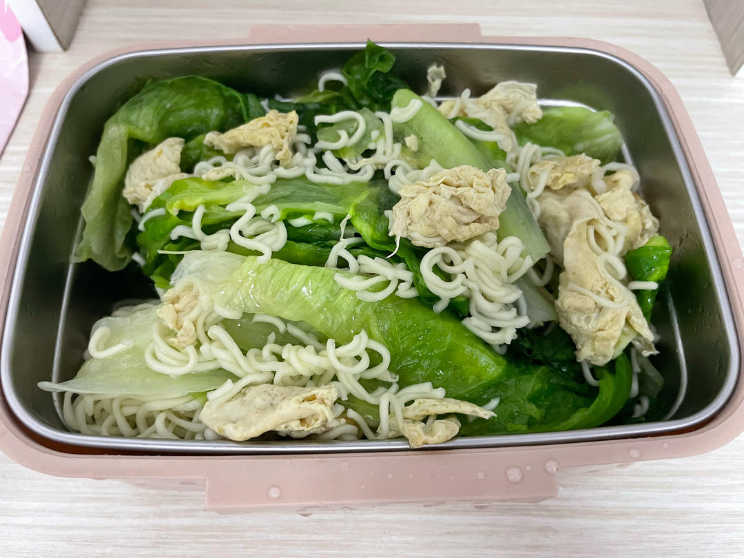生菜鸡蛋面