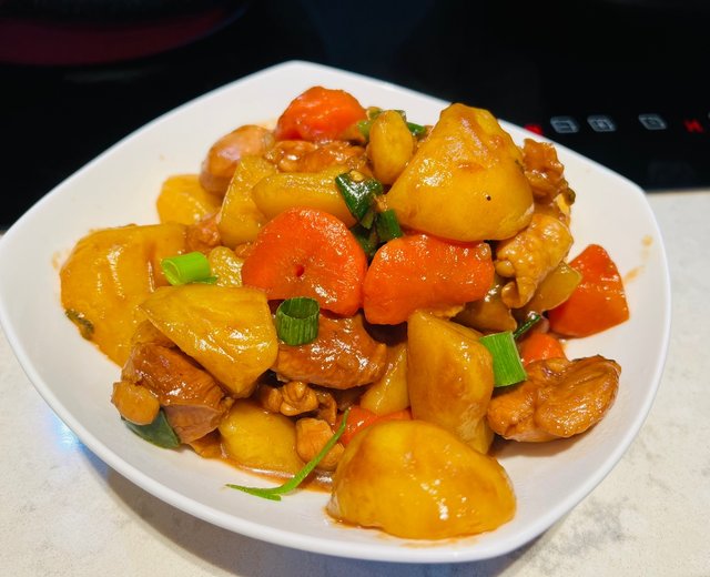 鸡块炖土豆胡萝卜