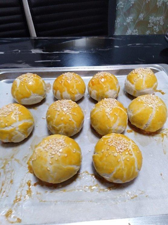 层层酥脆的完美蛋黄酥