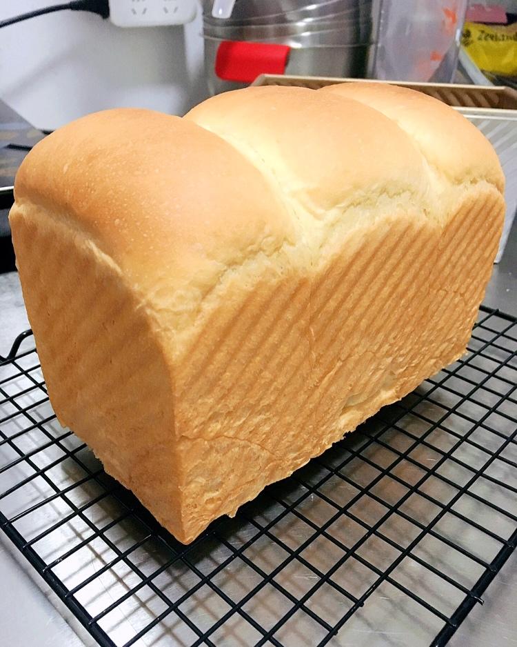 夺命软吐司(๑´ڡ`๑)超软拉丝极速方便的一次发酵吐司